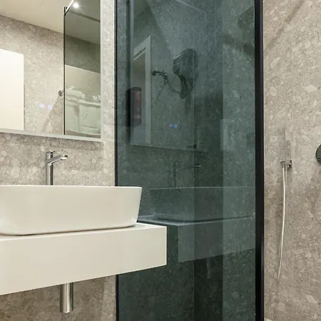 Pusi Hotel Tirana