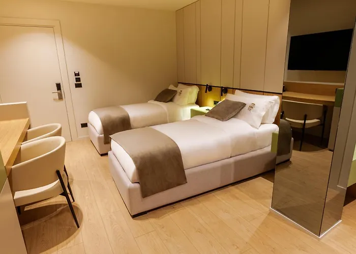 Pusi Hotel 3*